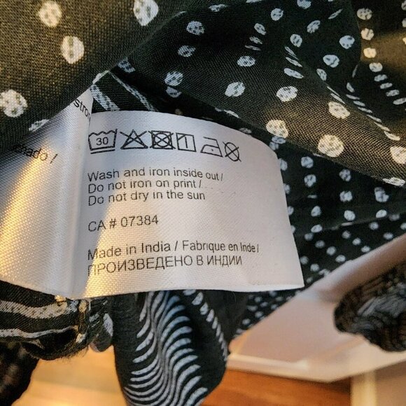 Sandwich Green White Dot Stripe Blouse Size 12 Lightweight Long Sleeve V-Neck - Picture 8 of 10